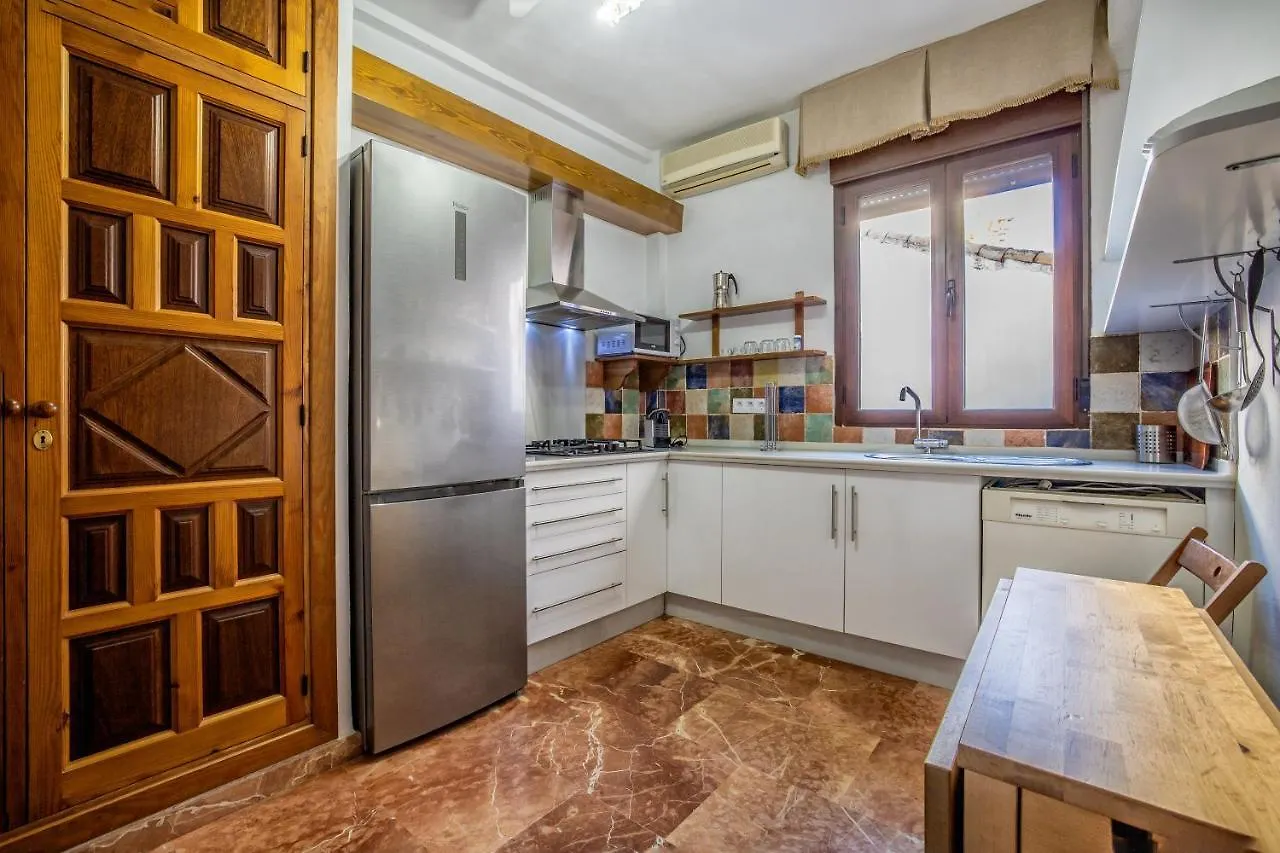 Apartamento con patio cordobés en San Basilio Córdoba