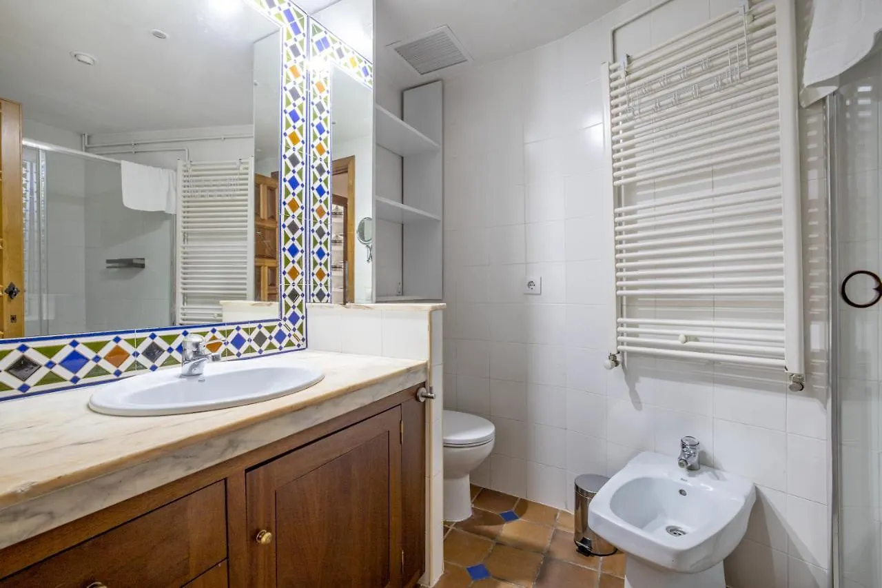 Apartamento con patio cordobés en San Basilio Córdoba España